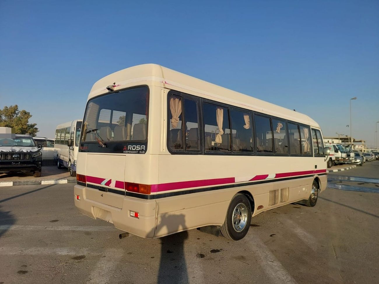 Mitsubishi Rosa MITSUBISHI ROSA BUS RHD 1995 MODEL 3.9 L DIESEL AUTOMATIC(PM30430)