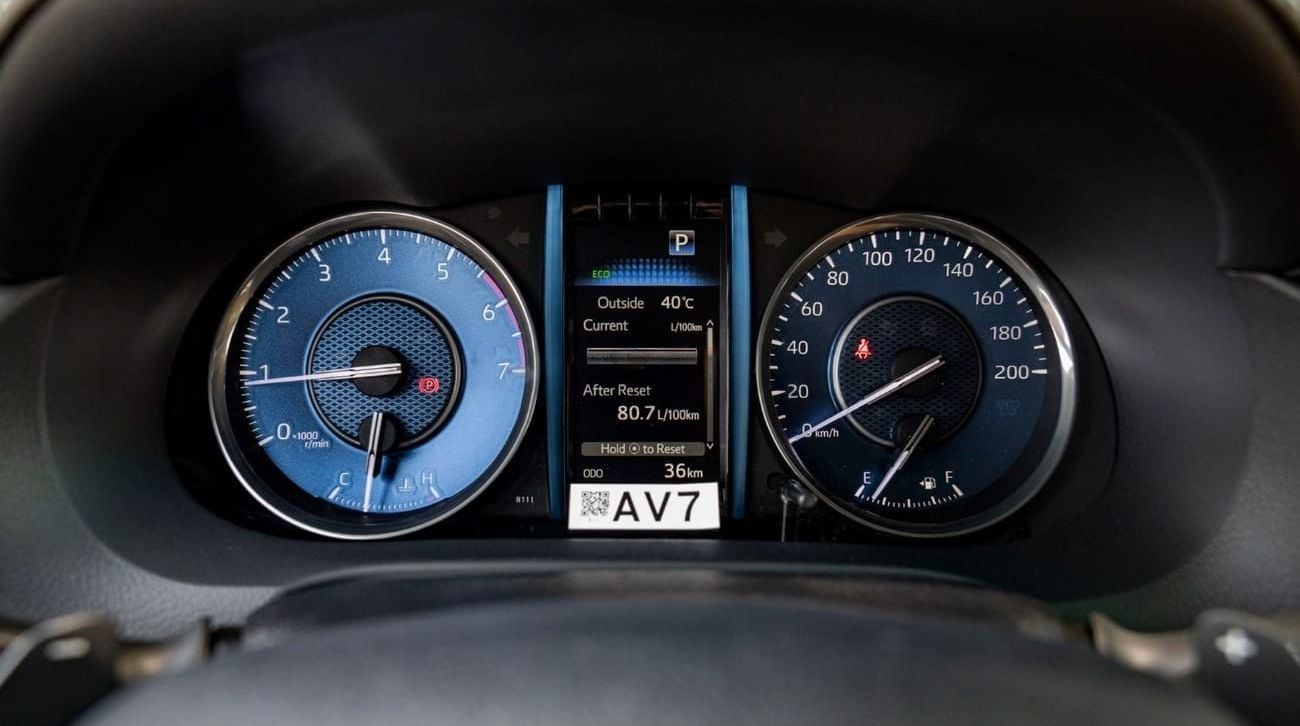 تويوتا فورتونر FORTUNER SR5 4.0L V6 PETROL