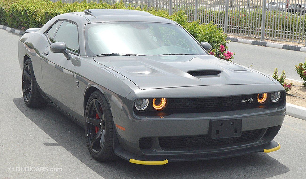 Dodge Challenger 2019 Hellcat 717hp, V8 6.2L Supercharged HEMI, GCC, 0km with 3 Years or 100,000km Warranty