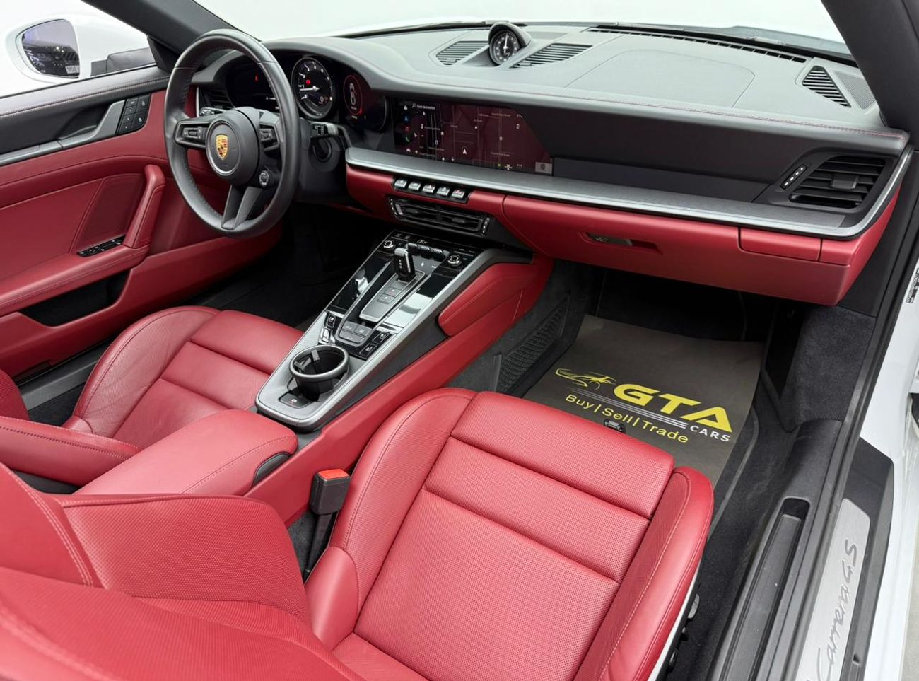 Porsche 911 Carrera 4S 3.0L (444 HP) Coupe