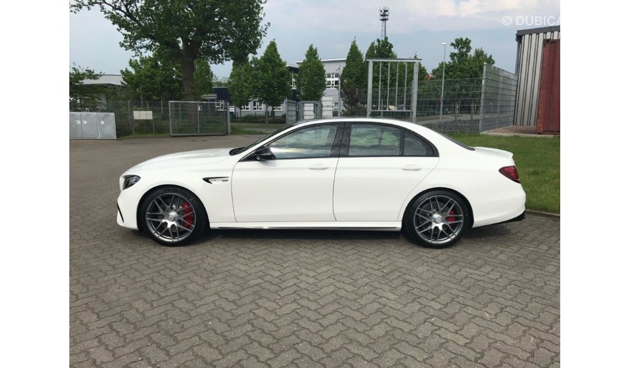 Mercedes Benz E63 AMG