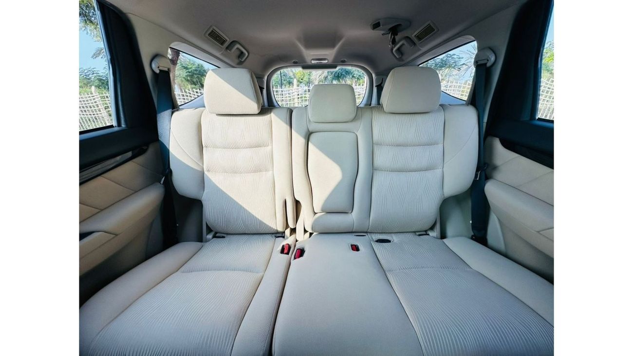 ميتسوبيشي مونتيرو GLS Mid FULL AGENCY MAINTAINED || 1110 PM || MONTERO SPORT GLS 3.0L V6 || LOW MILEAGE || GCC ||  0%