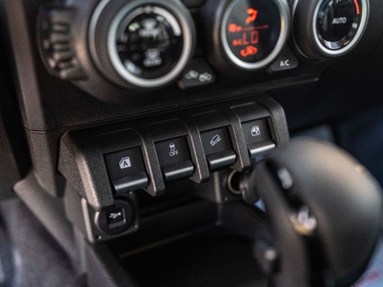 Suzuki Jimny GL 1.5L (5-Doors)