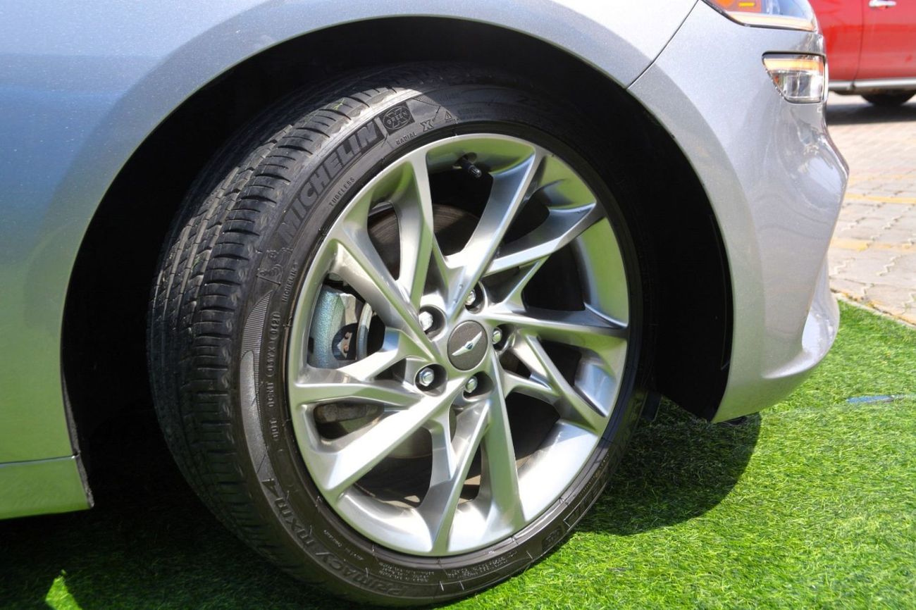 Genesis G70 GINISES/2022//ORIGINAL AIR BAGS/LOOW MILEG//TURBO//NO ACCIDINT