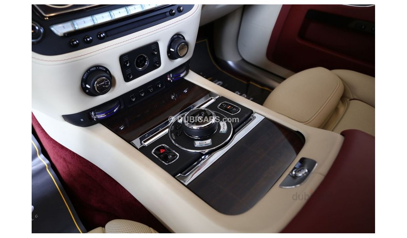 Rolls-Royce Ghost 6.0L V12 Extended Wheelbase Zero Km | Bespoke Design One of One | Special Scala Red Color Edition