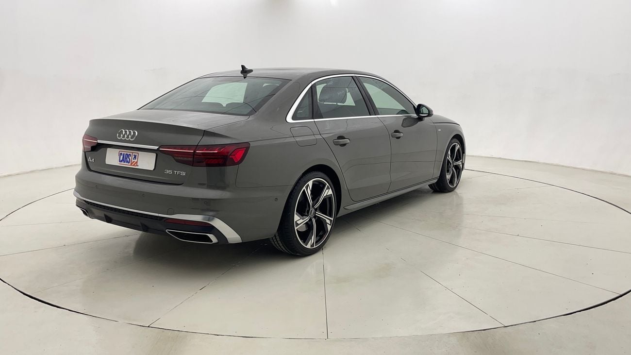 أودي A4 35 TFSI S LINE 2 | بدون دفعة مقدمة | اختبار القيادة في المنزل