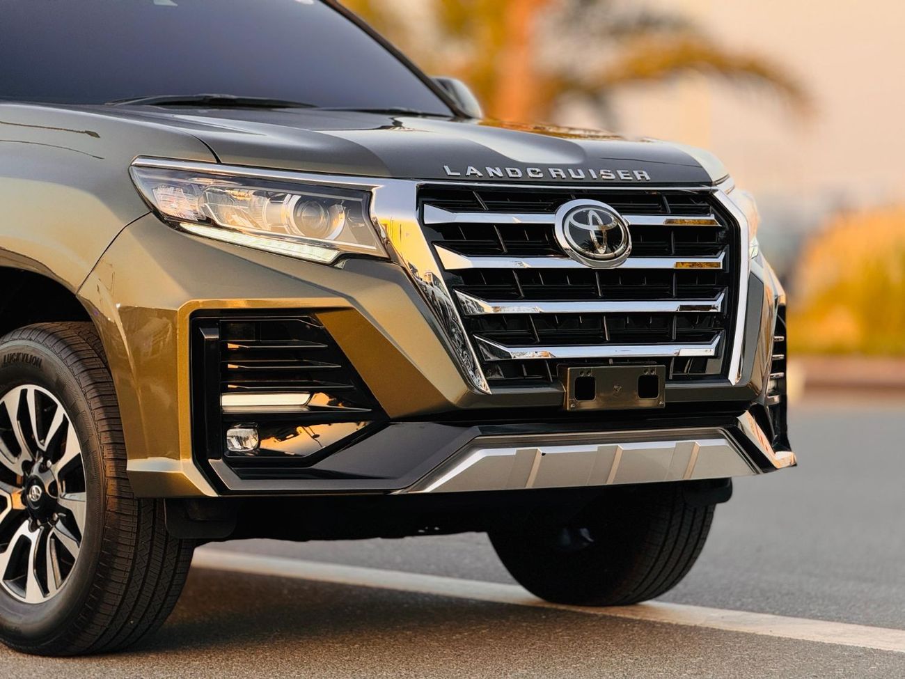 Toyota Prado LIMGENE BODY KIT INSTALLED | ELECTRIC SEAT | 2019 | RHD | 2.8L DIESEL | SUNROOF | BACK TIRE