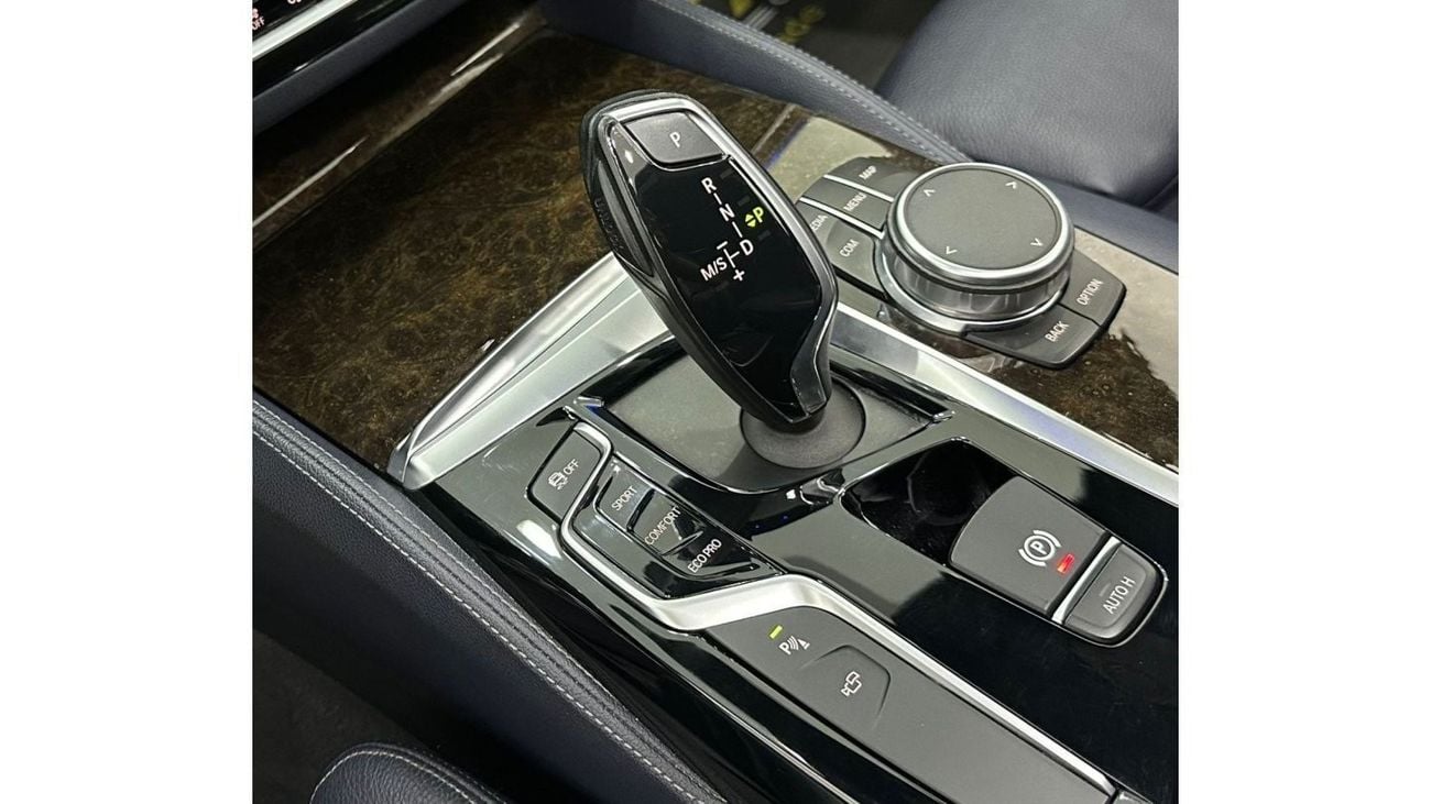 بي أم دبليو 530i M سبورت 2019 BMW 530i M-Sport, Warranty, Full BMW Service History, GCC