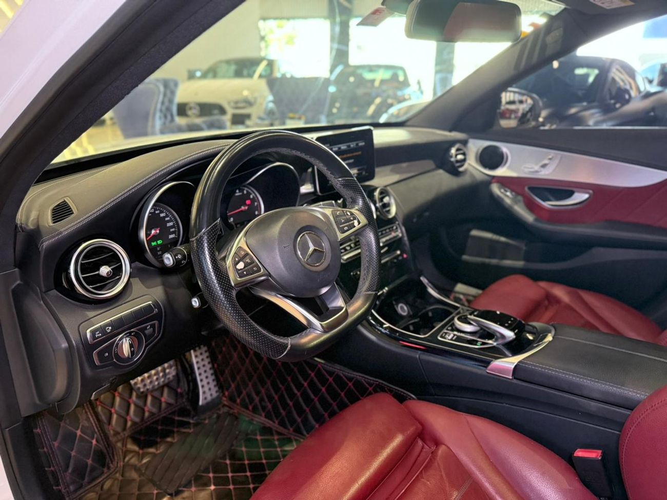 مرسيدس بنز C 200 2017 Mercedes-Benz C200 - GCC - Good Condition -Full service History available