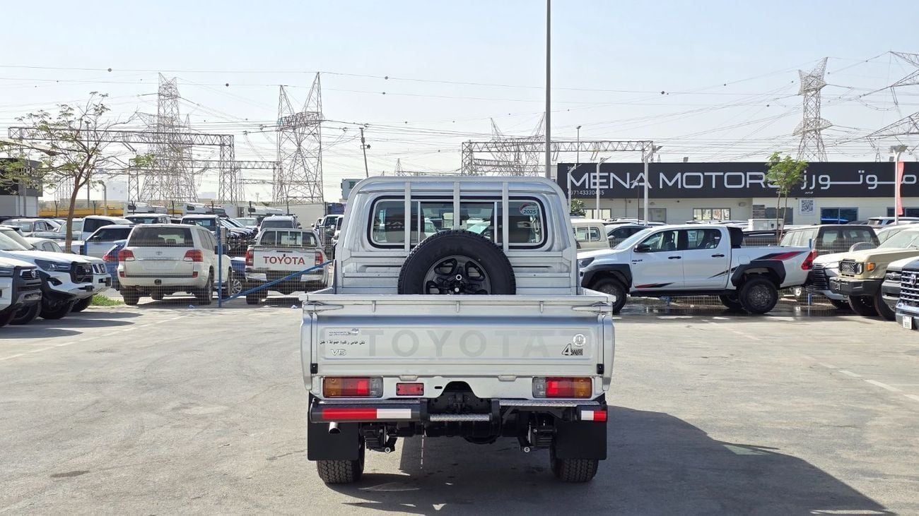 تويوتا لاند كروزر بيك آب TOYOTA LC 79 DOUBLE CABIN 4.0L AT 2025 SILVER
