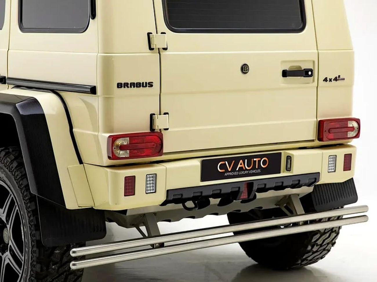 BRABUS G 500 - Mercedes-Benz 4x4 with Brabus Kit