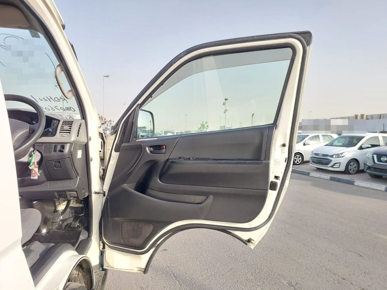 تويوتا هاياس TOYOTA HIACE COMMUTER VAN RHD 2011 MODEL 3.0 L DIESEL AUTOMATIC(PM07604)