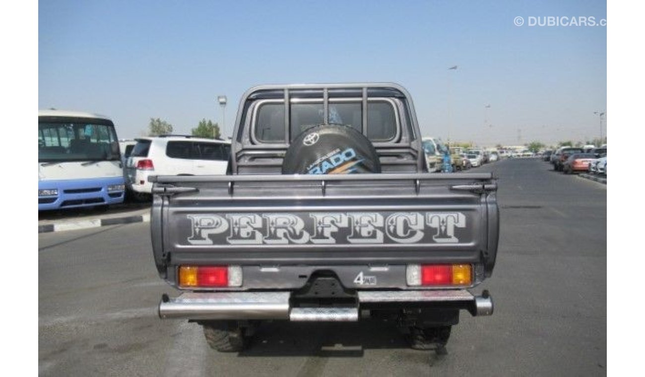 تويوتا لاند كروزر Toyota Land Cruiser Pick Up Right Hand Drive (Stock PM 827)