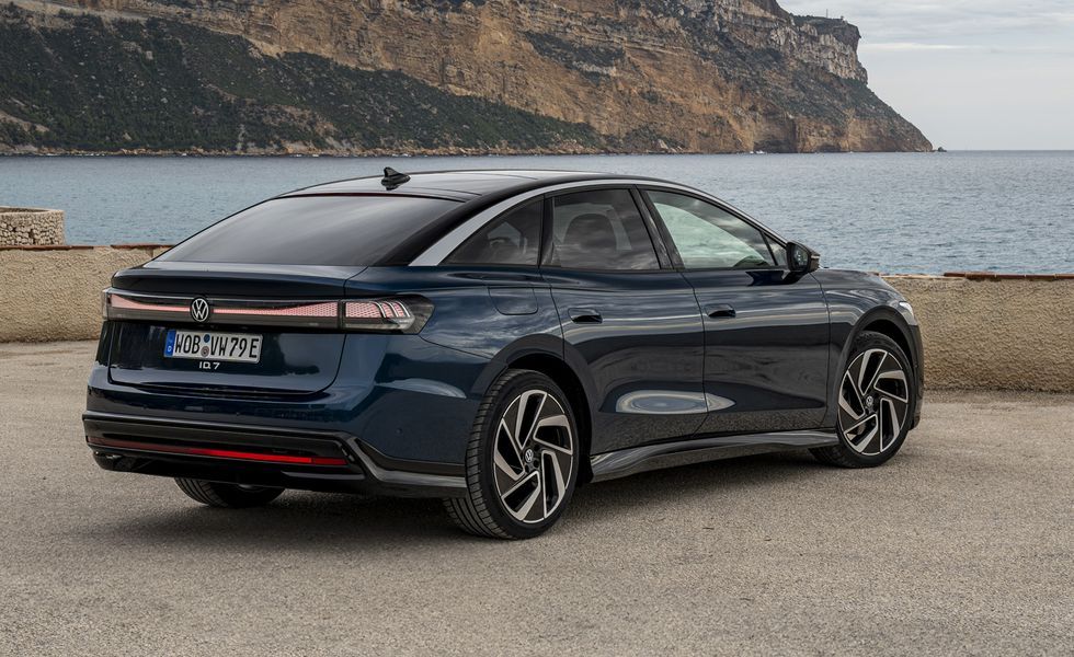 فولكس واجن ID.7 exterior - Rear Left Angled