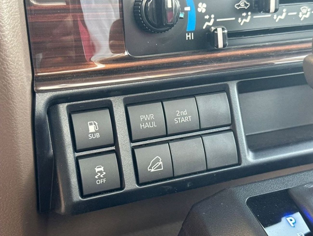 Toyota Land Cruiser Pick Up 4.0L Double Tank