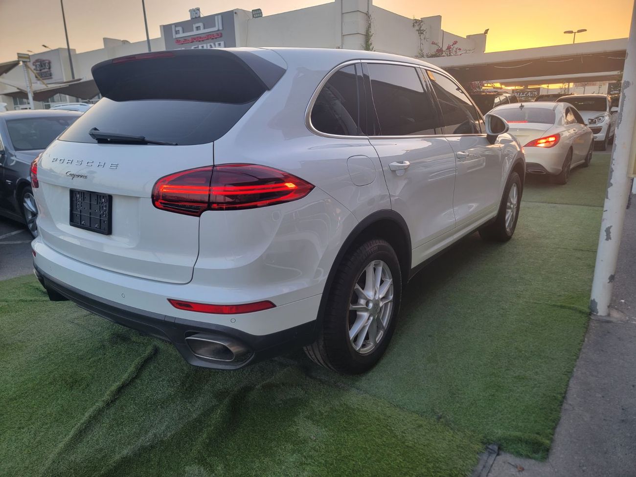 Porsche Cayenne Platinum Edition 3.6L