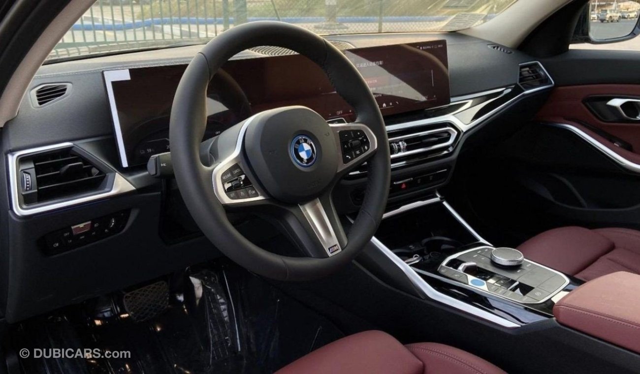 بي أم دبليو i3 BMW I3 E-DRIVE 35L  / 2024 MODEL