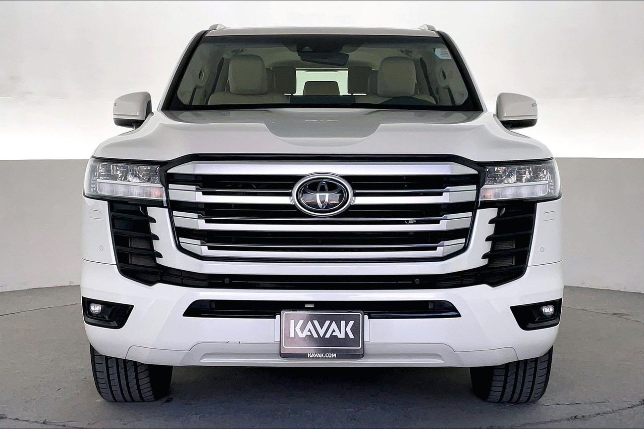 Toyota Land Cruiser GXR | National Day Celebration | Guaranteed Warranty | 0 Down Payment