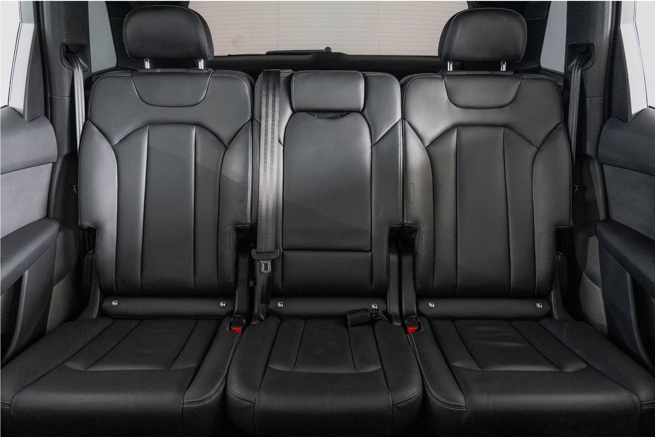 أودي Q7 55 TFSI quattro S-Line 3.0L