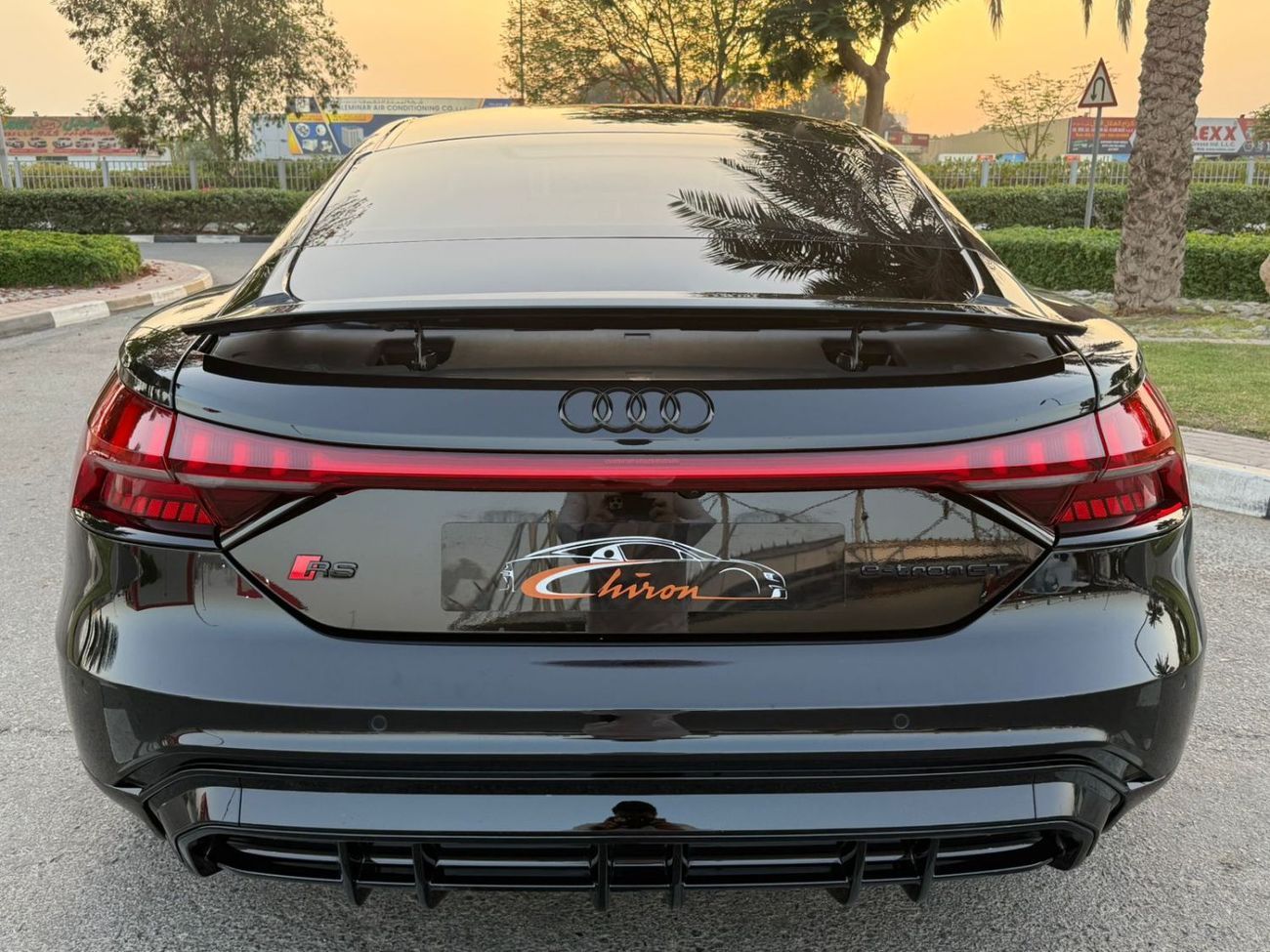 أودي اي ترون GT RS