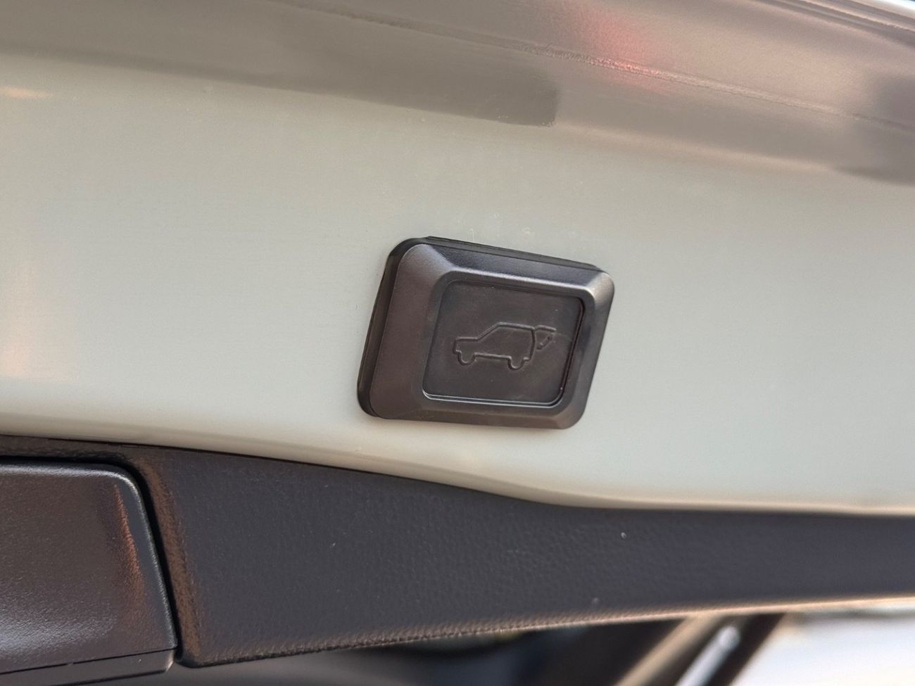 Toyota RAV4 XLE 2.5L 2021 TOYOTA RAV4 XLE HYBRID 4x4 FULL OPTIONS IMPORTED FROM USA