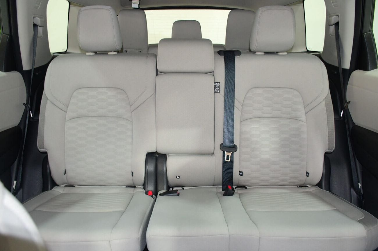 Nissan Pathfinder SL 2.0