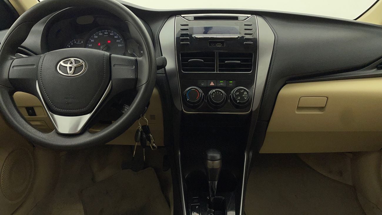 تويوتا يارس SE 1.5 | بدون دفعة مقدمة | اختبار القيادة في المنزل