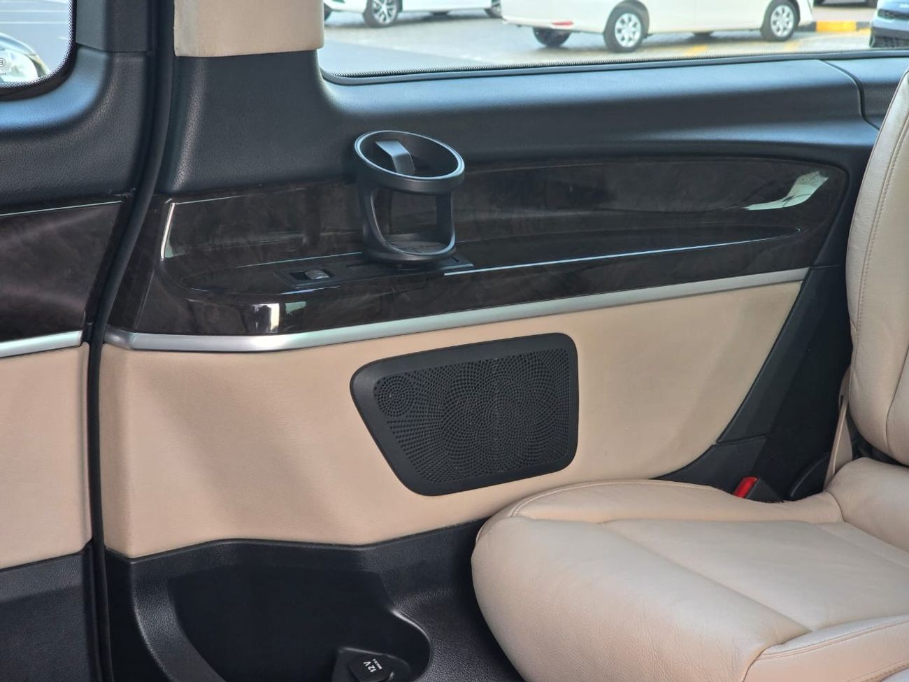 مرسيدس بنز V 250 اكسكلوسيف