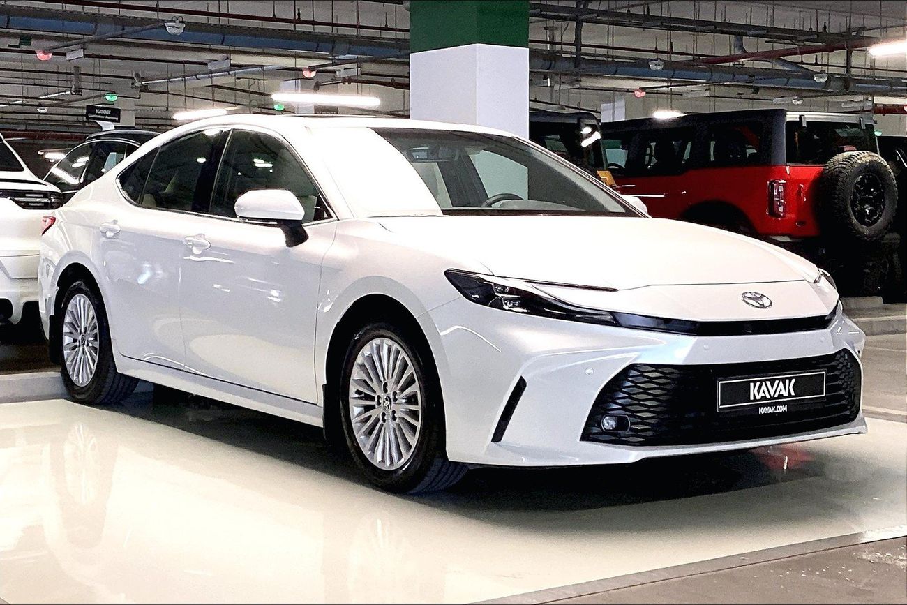 تويوتا كامري XLE | شامل الضمان | 0 ﺪﻔﻋﺓ ﺃﻮﻟﻯ