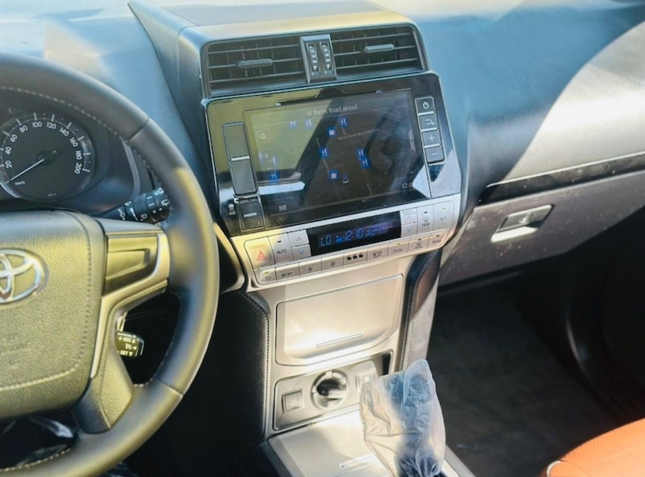 تويوتا برادو Toyota Prado 2019 VXR 2.7L 4WD v4 full option Top the Range