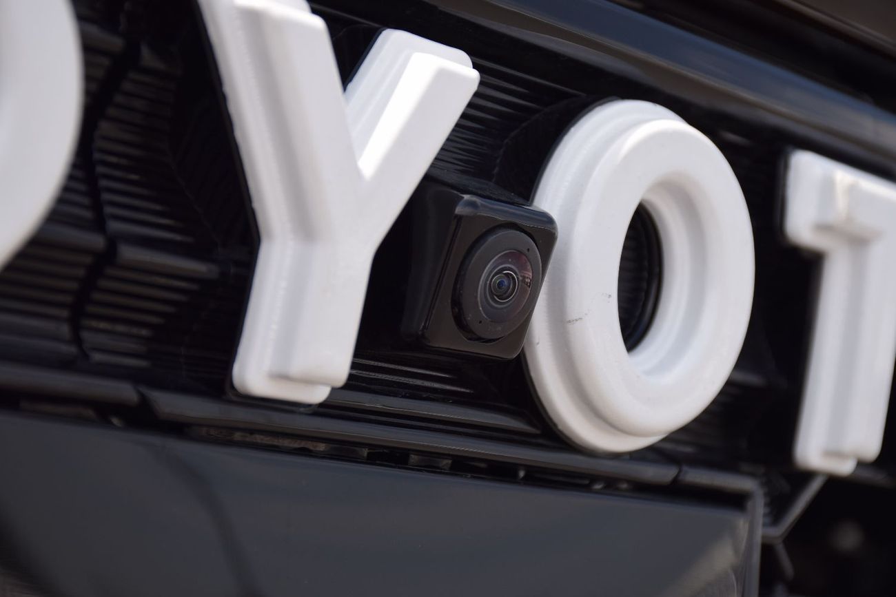 Toyota Hilux GR SPORT ROGUE 4X4 DIESEL RIGHT HAND (EXPORT ONLY)