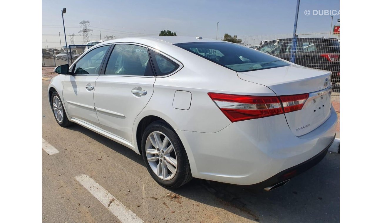 Toyota Avalon XLE US SPECS