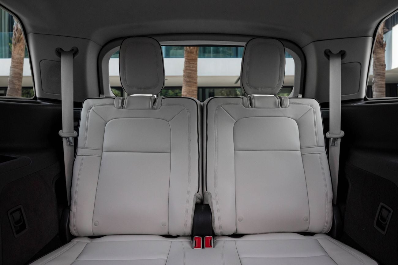 Lincoln Aviator Aviator Presidential | 4,211 P.M | 0% Downpayment | AVIATOR PRESIDENTIAL | WARRANTY 2029 | Ramadan O