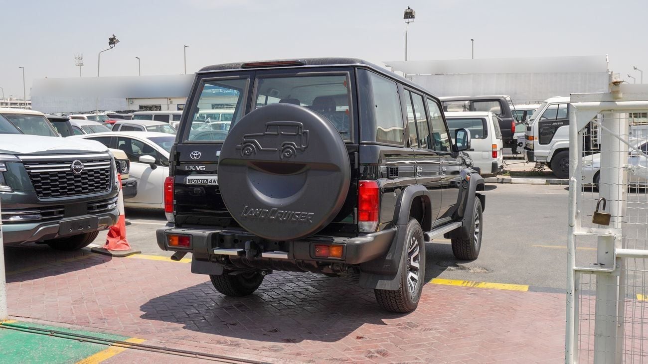 Toyota Land Cruiser 70 LC76 LX LX 4.0L V6 A/T