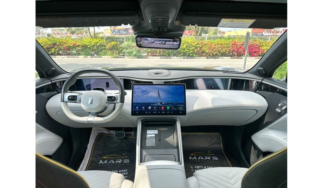 Avatr 11 2023 USED AVATR 11 AWD (12,000 )/ 90 kW.h / 599 HP / RANGE (580 KM) / WARRANTY & SERVICE