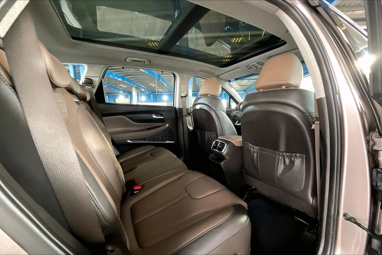 Hyundai Santa Fe Premium + | Carnival Sale • UP TO AED 20,000 OFF | Guaranteed Warranty | 0 Down Payment