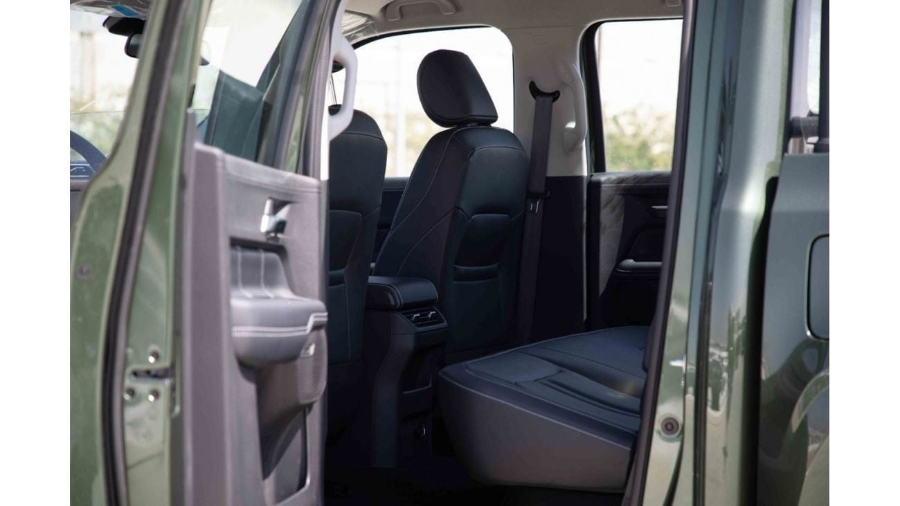 JMC Grand Avenue 2024 JMC Grand Avenue 2.3 DV 4X4 - Mica Green inside Black | Export Only