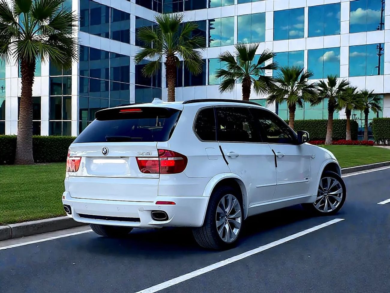 بي أم دبليو X5 | | X-DRIVE | 48I-M-KIT | 4.8L V8 | | GCC