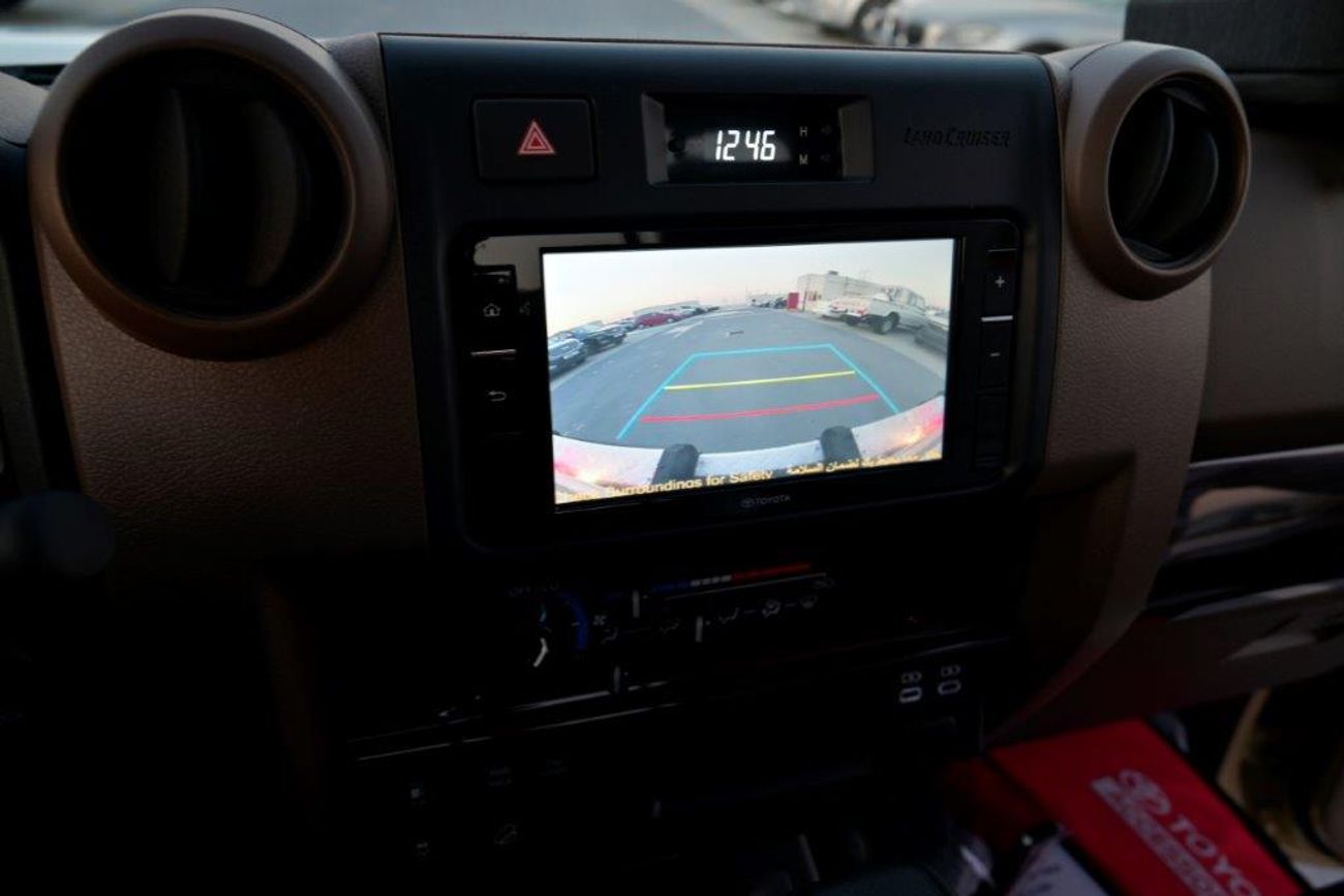 Toyota Land Cruiser Pick Up Single Cab DX 2.8L Automatic