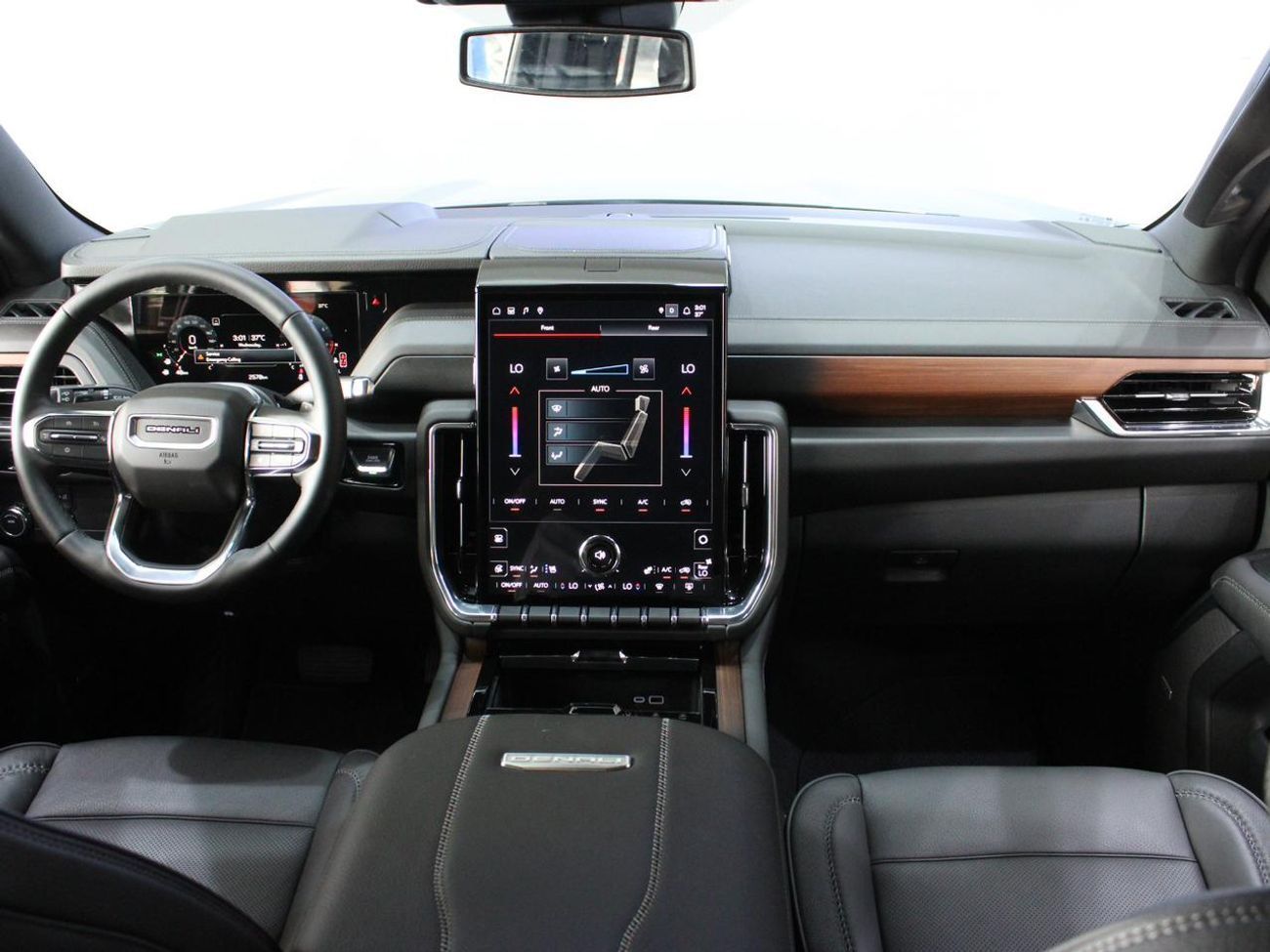 GMC Yukon | DENALI - Low mileage