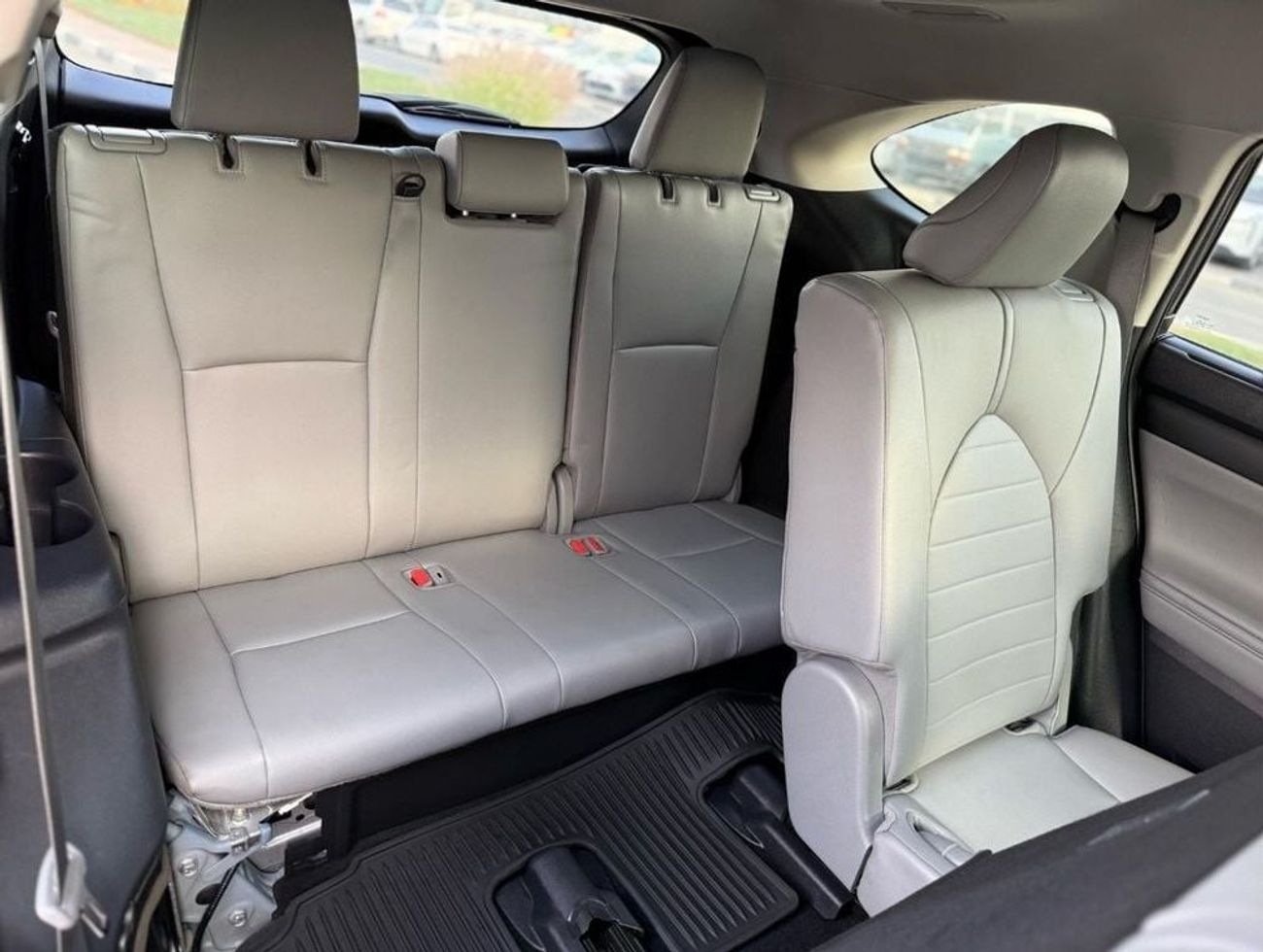 تويوتا هايلاندر Hybrid XLE leather, sunroof