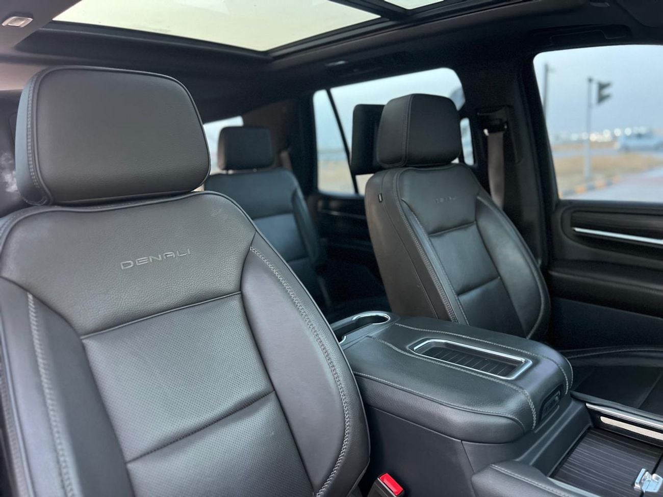 GMC Yukon DENALI