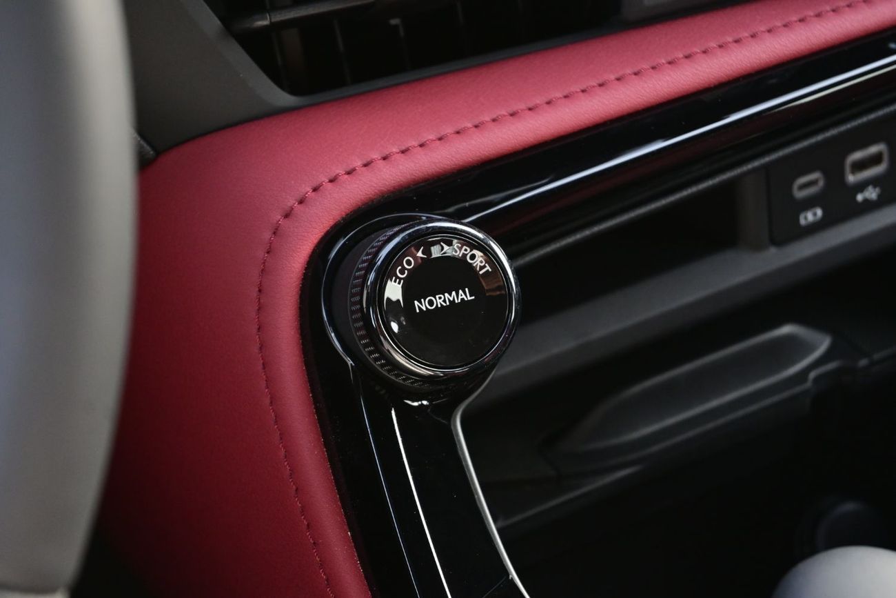 Lexus NX350h Std 2.5L Lexus NX350h 2.5L Hybrid Petrol AWD