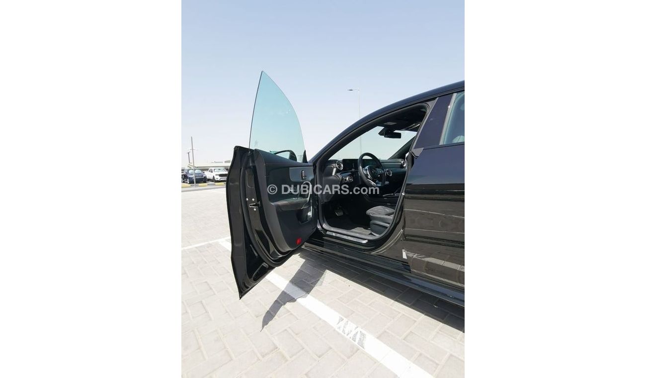 Mercedes-Benz CLA 250 Mercedes-Benz CLA250- 2022- Black