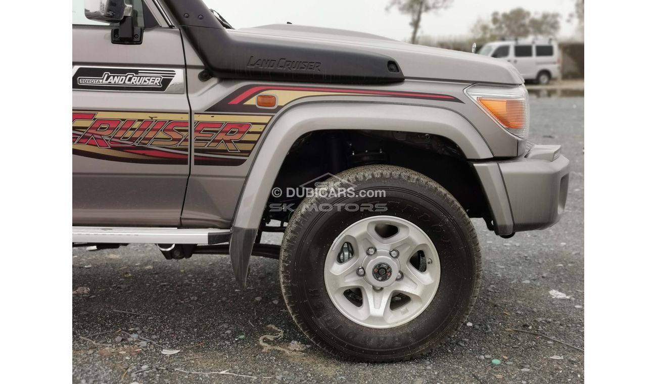 Toyota Land Cruiser 70 4.5LDiesel, M/T,  Alloy Rims, Diff Lock, Rear Camera, 4WD (CODE # LX7603)