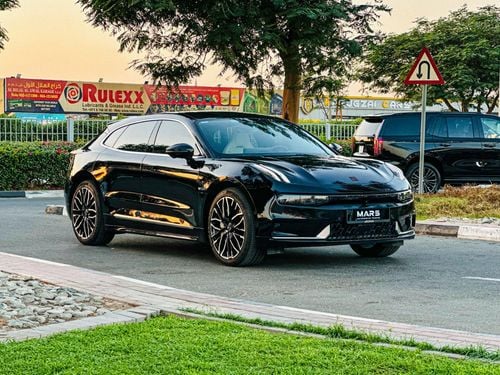 Zeekr 001 2024 Used Zeekr 01 Flagship AWD / Range (580 Km) / 544 Hp / Law Mileage (10,000 Km) / Gcc Warranty