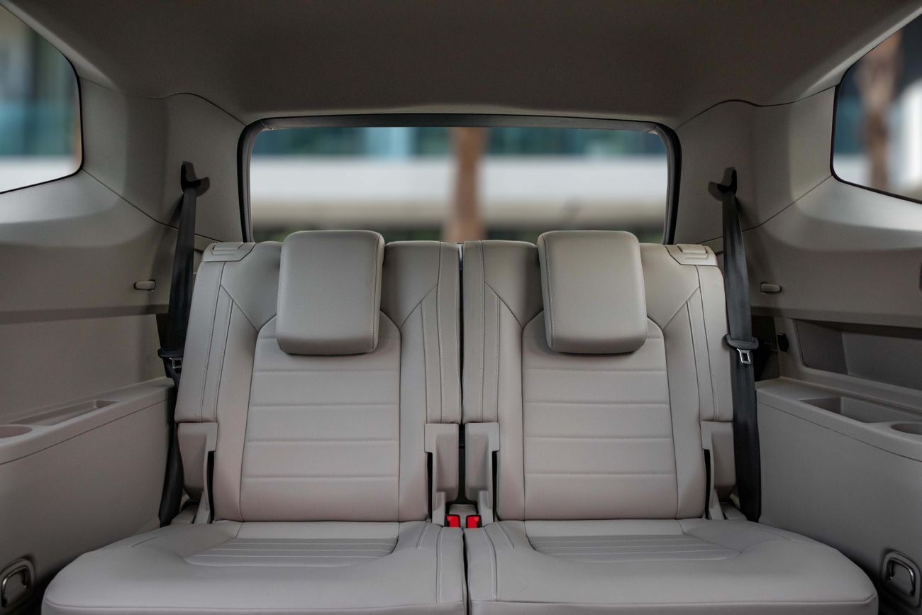 Volkswagen Teramont Teramont Comfortline | 2,938 P.M | 0% Downpayment | Excellent Condition!