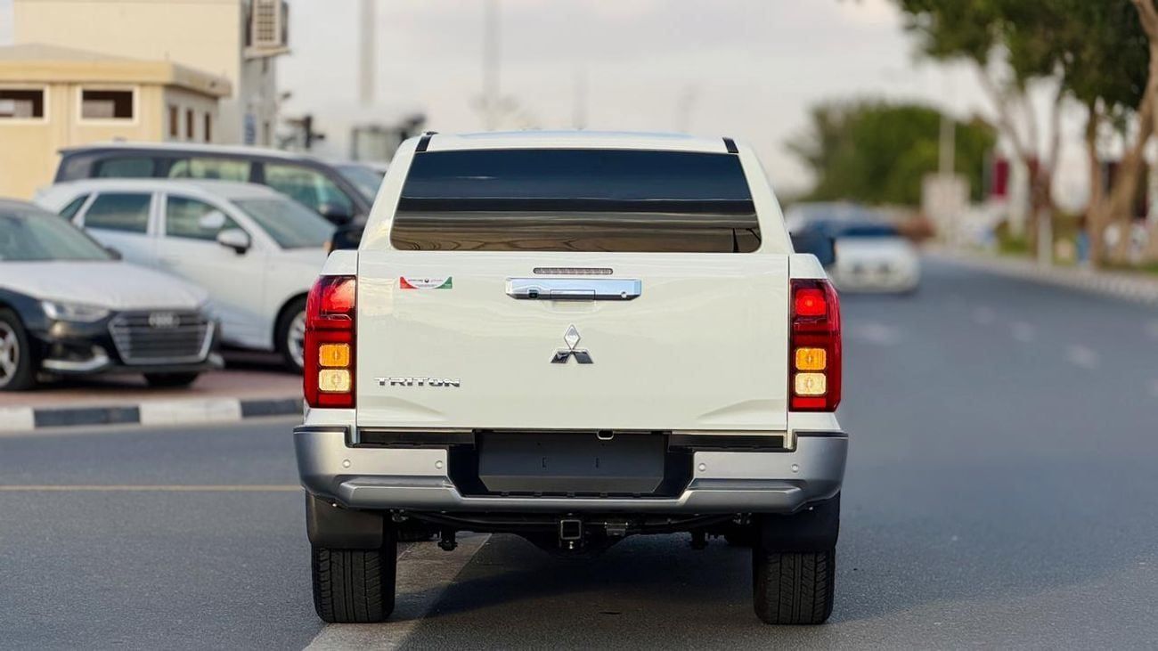 ميتسوبيشي تريتون -