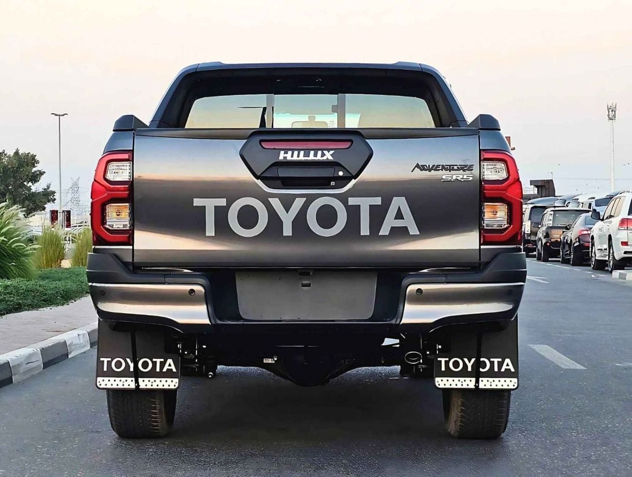 Toyota Hilux ADVENTURE |  4.0L V6 PETROL | 360 CAMERA | 18 AWHEELS WITH ROLL BAR | AUTO A.C (CODE # HPV6AF)