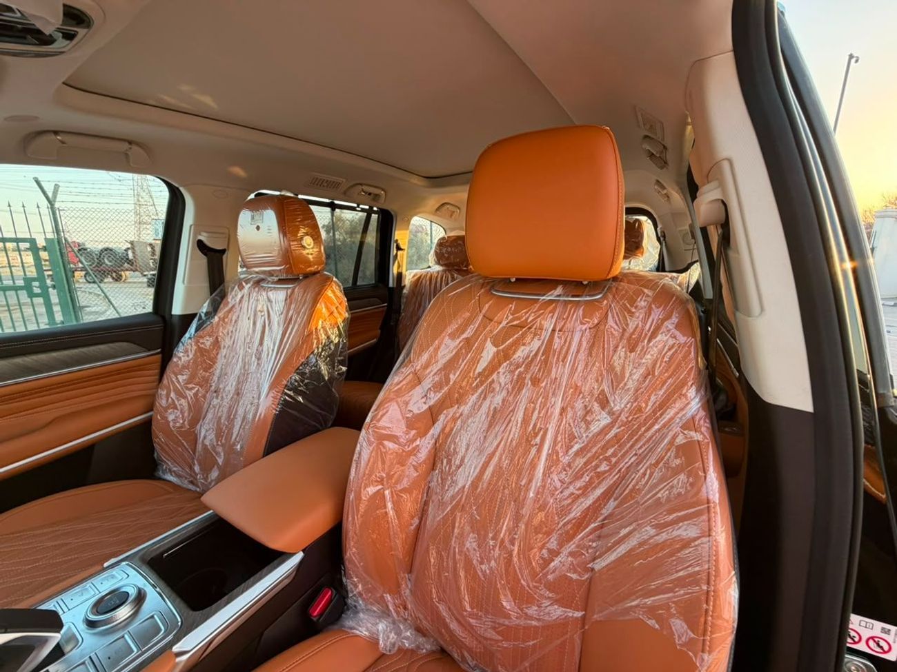 تانك 500 2.0L HEV V4 2026 Export Price @ 148,000 AED